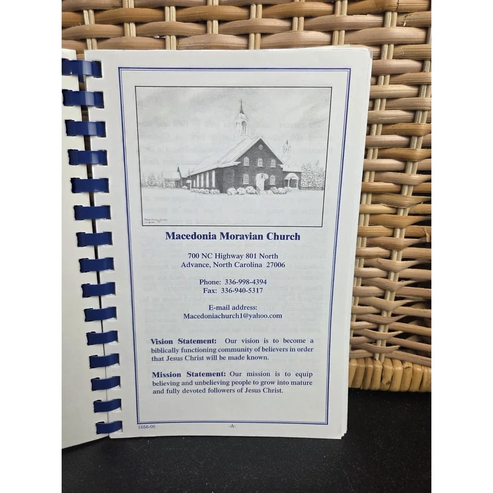 Macedonia Moravian Church Cookbook Advance,‎ North Carolina 2000 Spiral